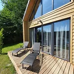 בית נופש Ostrzycki Nad Jeziorem -balia-sauna-prywatny Pomost