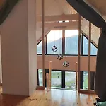 Ostrzycki Nad Jeziorem -balia-sauna-prywatny Pomost Pierszczewo