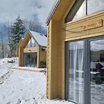 Ostrzycki Nad Jeziorem -balia-sauna-prywatny Pomost בית נופש