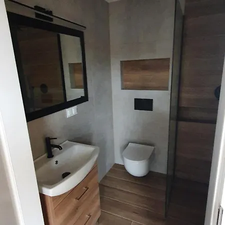 Ostrzycki Nad Jeziorem -balia-sauna-prywatny Pomost *