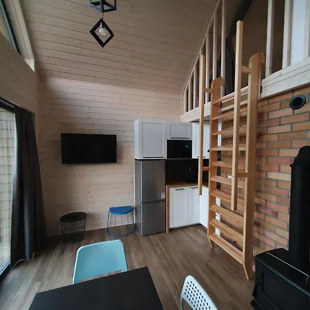 Ostrzycki Nad Jeziorem -balia-sauna-prywatny Pomost 別荘 Pierszczewo