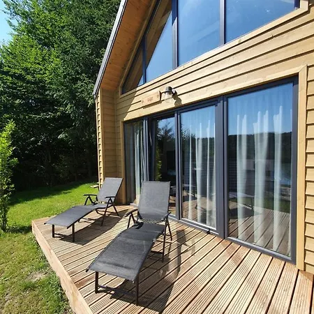 別荘 Ostrzycki Nad Jeziorem -balia-sauna-prywatny Pomost