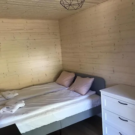 別荘 Ostrzycki Nad Jeziorem -balia-sauna-prywatny Pomost