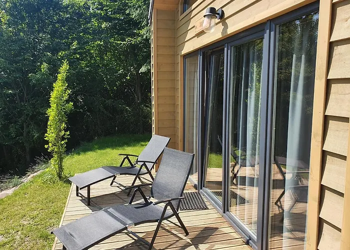 Dom wakacyjny Ostrzycki Nad Jeziorem -balia-sauna-prywatny Pomost *