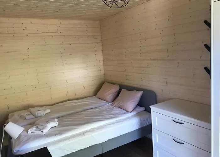 בית נופש Ostrzycki Nad Jeziorem -balia-sauna-prywatny Pomost